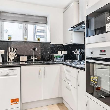 Luxstay Holland Park Apartment With Ac لندن المظهر الخارجي الصورة