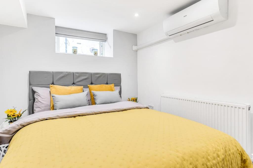 Luxstay Holland Park Apartment With Ac لندن المظهر الخارجي الصورة